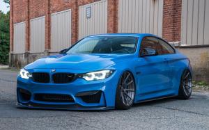 BMW M4 Coupe Yas Marina Blue on ADV.1 Wheels (ADV10 M.V2 CS) 2018 года